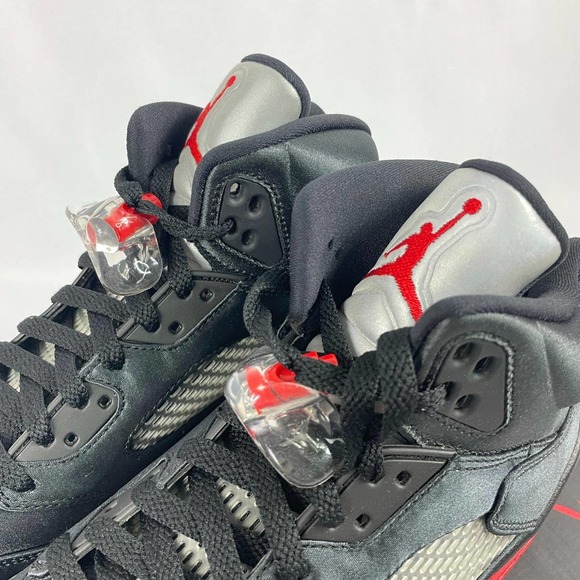 Air Jordan 5 “Satin Bred” (2018) main image 4